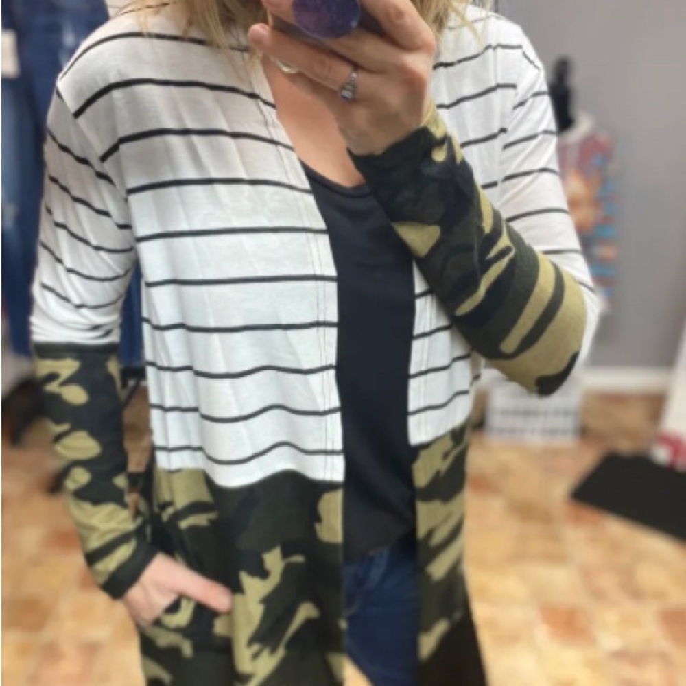 BOUTIQUE Camoflauge Stripe Cardigan